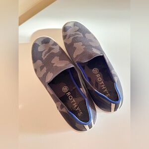 Rothy’s Slip on knit Fabric camouflage Black/Gray Shoe size 7.5